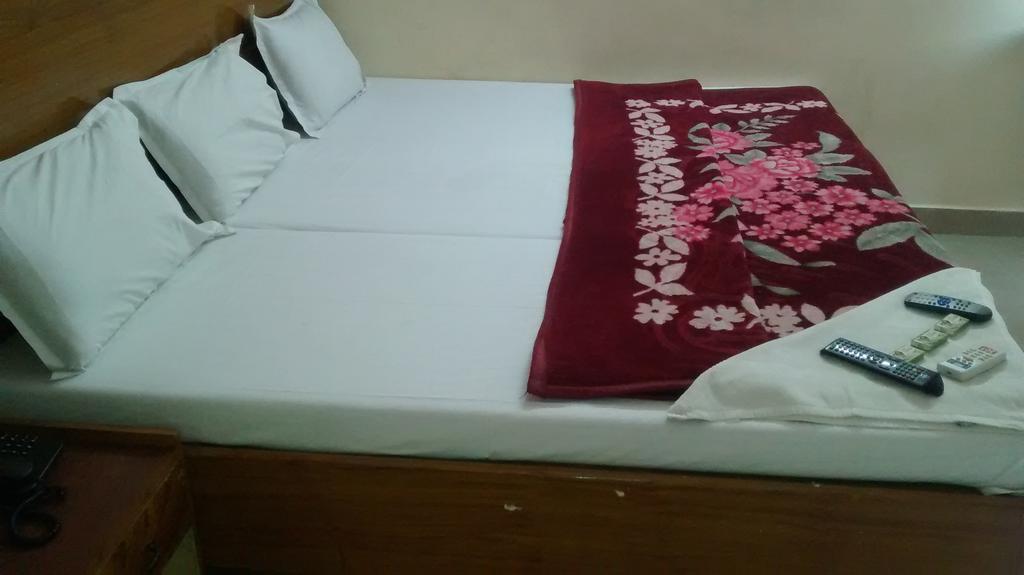 Central Afia Residency-Only For Indians Chennai Luaran gambar